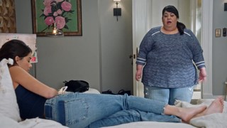 Sofia Black-D'Elia feet photo thumbnail