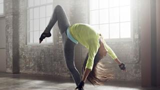 Sofia Boutella feet photo thumbnail