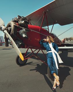 Sofia Boutella feet photo thumbnail
