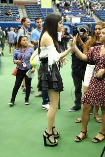 Sofia Carson feet photo thumbnail