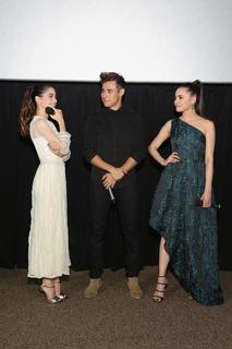 Sofia Carson feet photo thumbnail