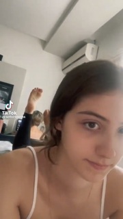 Sofia Espanha feet photo thumbnail