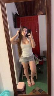 Sofia Espanha feet photo thumbnail