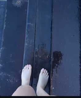 Sofia Espanha feet photo thumbnail