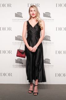 Sofia Hublitz feet photo thumbnail