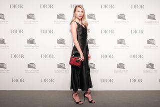 Sofia Hublitz feet photo thumbnail