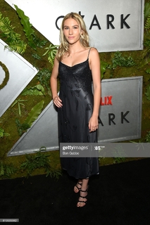 Sofia Hublitz feet photo thumbnail