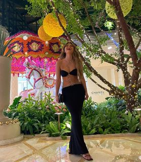Sofia Jamora feet photo 13