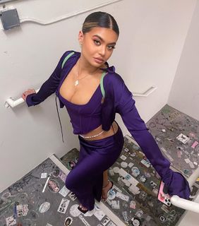 Sofia Jamora feet photo 5
