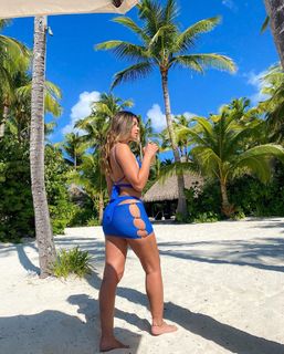 Sofia Jamora feet photo 3