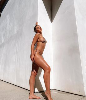 Sofia Jamora feet photo 1