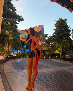 Sofia Jamora feet photo 10