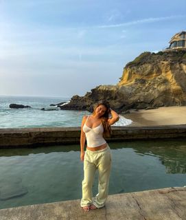 Sofia Jamora feet photo 17