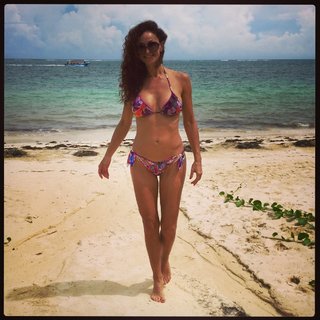 Sofia Milos feet photo thumbnail