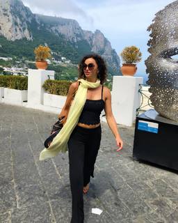 Sofia Milos feet photo thumbnail