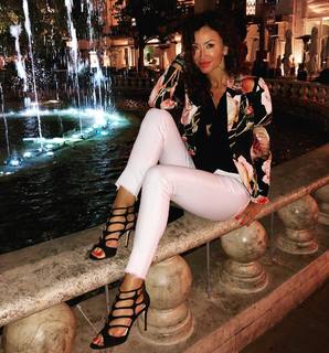 Sofia Milos feet photo thumbnail