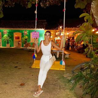 Sofia Resing feet photo 1