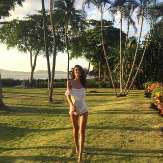 Sofia Resing feet photo 3