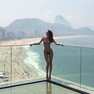 Sofia Resing feet photo 3