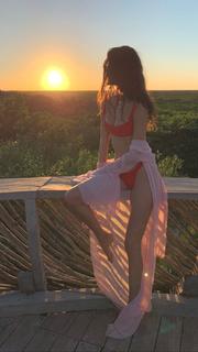 Sofia Resing feet photo 3