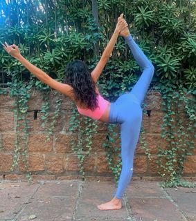Sofia Resing feet photo 17