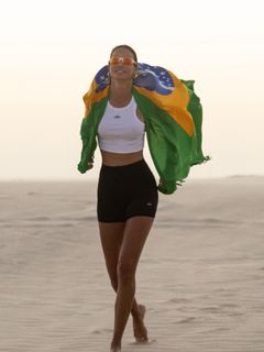 Sofia Resing feet photo 9