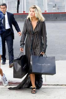 Sofia Richie feet photo thumbnail