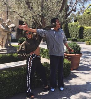 Sofia Richie feet photo thumbnail