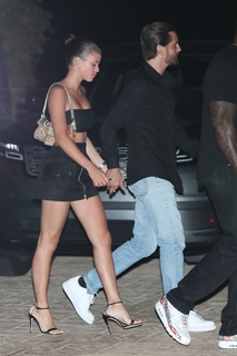 Sofia Richie feet photo thumbnail