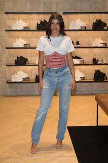 Sofia Richie feet photo thumbnail