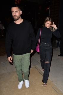 Sofia Richie feet photo thumbnail