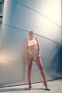 Sofia Richie feet photo thumbnail