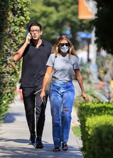 Sofia Richie feet photo thumbnail