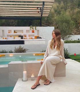 Sofia Richie feet photo thumbnail