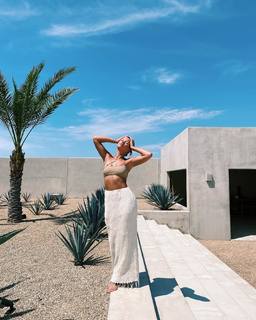 Sofia Richie feet photo thumbnail