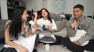 Sofia Santino feet photo thumbnail