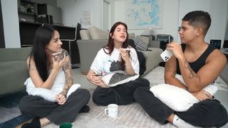 Sofia Santino feet photo thumbnail