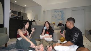 Sofia Santino feet photo thumbnail