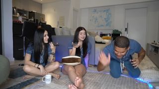 Sofia Santino feet photo thumbnail