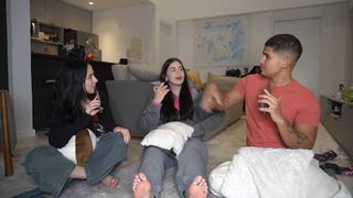 Sofia Santino feet photo thumbnail