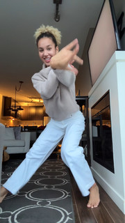 Sofia Wylie feet photo 3