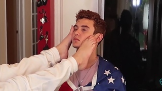 Sofie Dossi feet photo thumbnail