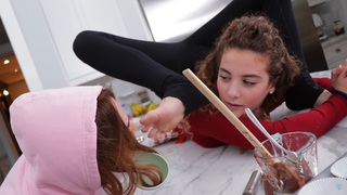 Sofie Dossi feet photo thumbnail