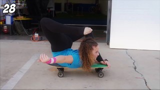 Sofie Dossi feet photo thumbnail