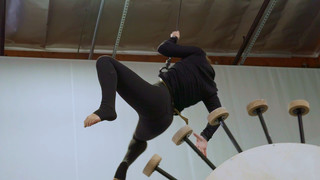 Sofie Dossi feet photo thumbnail