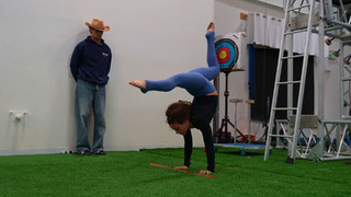 Sofie Dossi feet photo thumbnail