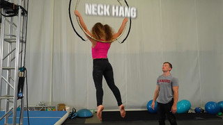 Sofie Dossi feet photo thumbnail