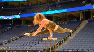 Sofie Dossi feet photo thumbnail