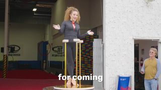 Sofie Dossi feet photo thumbnail