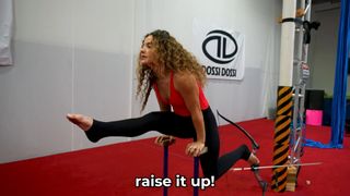 Sofie Dossi feet photo thumbnail